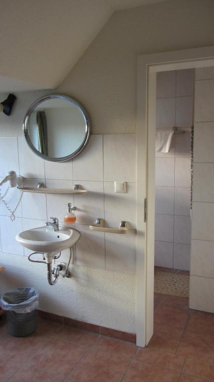 Wanderlust Hostel Floersheim am Main Zimmer foto